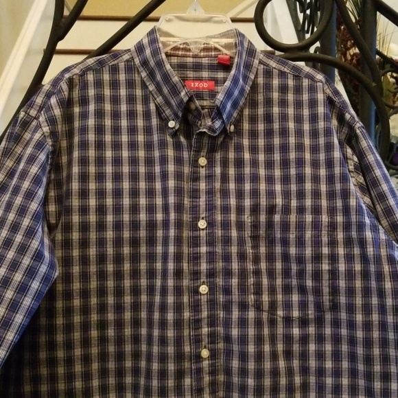 Izod Other - IZOD Casual Button Down Long Sleeve Shirt